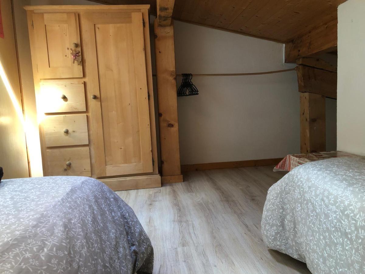 Central Hostel Châtel Eksteriør bilde