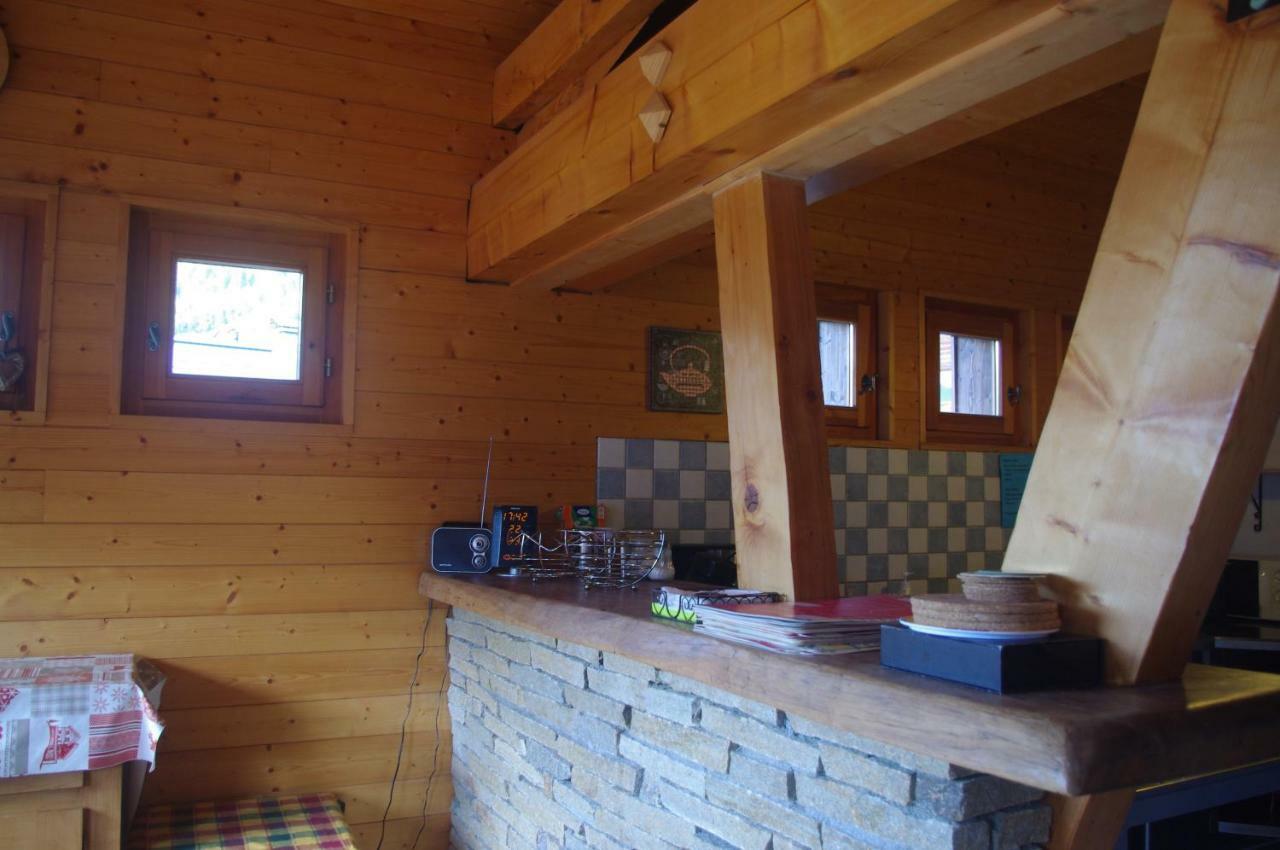 Central Hostel Châtel Eksteriør bilde
